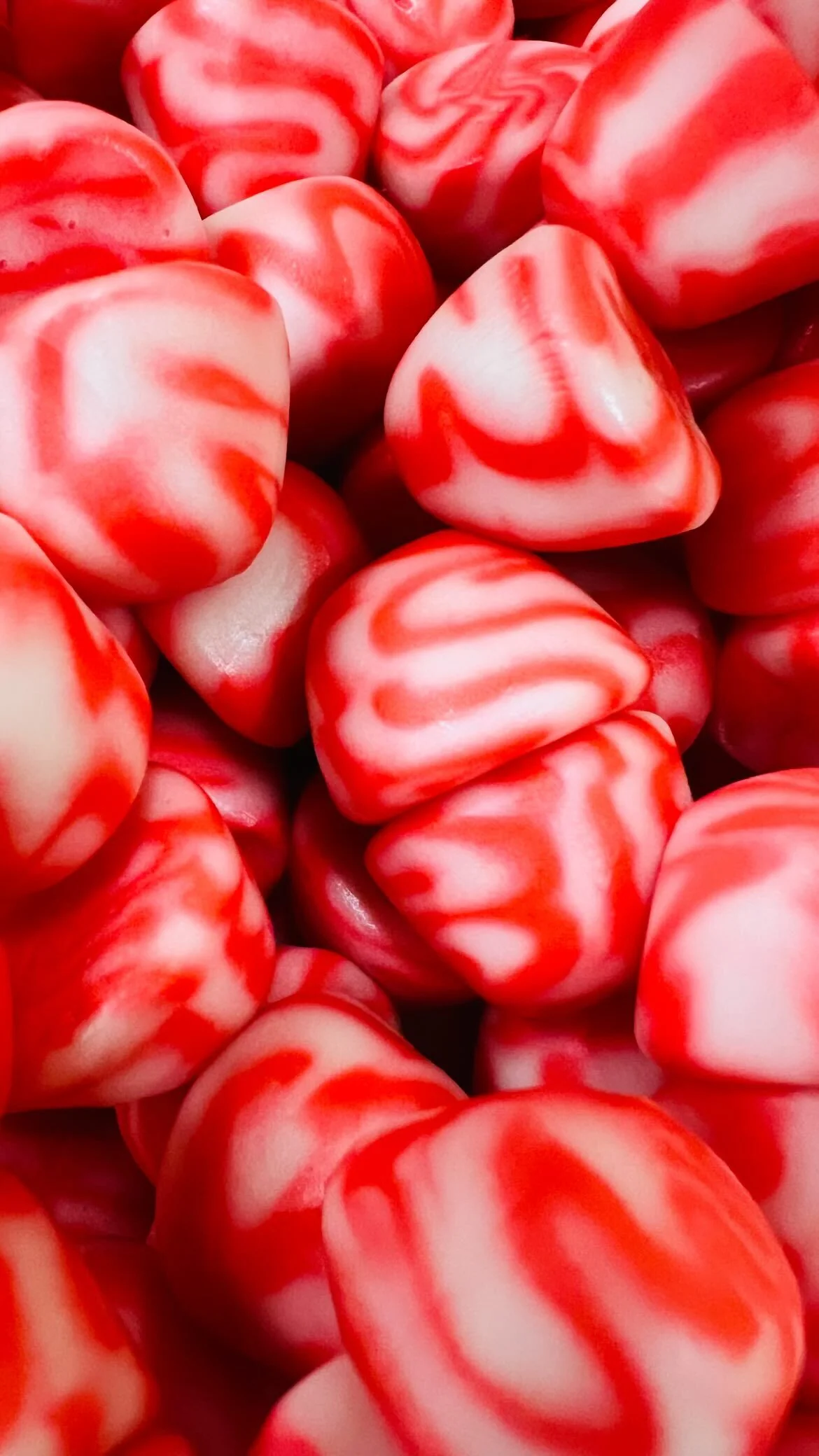 Dômes Twisty Fraise Lisses - 100 gr